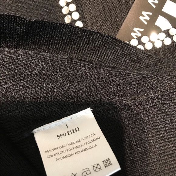 Tres beau chandail orné de brillant - Picture 2 of 3